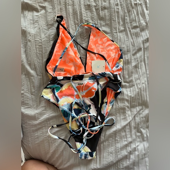 MAAJI TIME TO BLOOM SAFARI PLUNGE REVERSIBLE ONE-PIECE SWIMSUIT- NEW - Picture 6 of 6